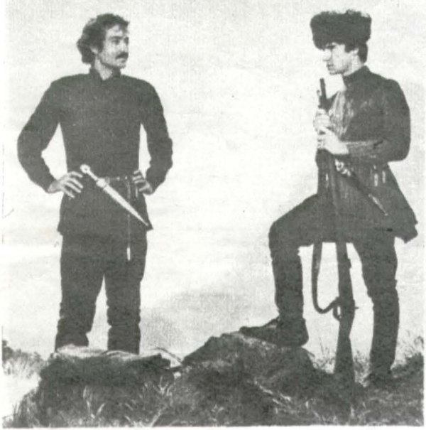 Эльберд (Р. Балаев. слева), Андзор (С. Саблиров)
