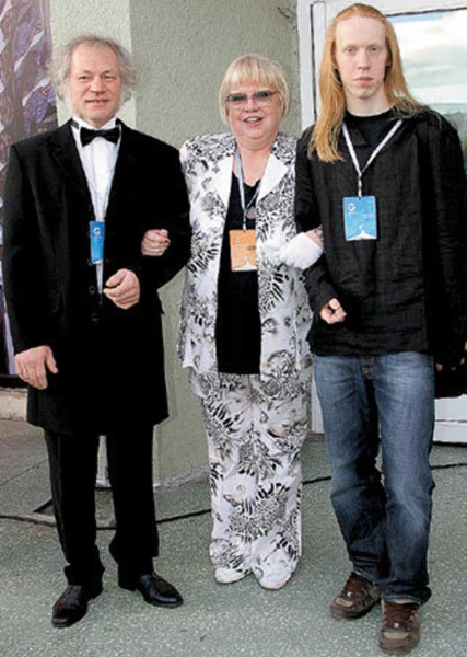 Светлана Крючкова и Александр Молодцов с сыном Сашей