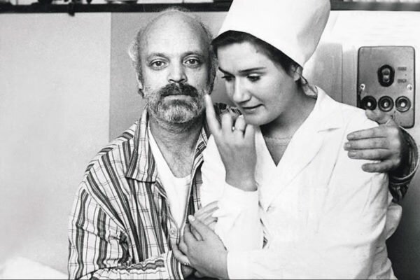Владислав Дворжецкий и Наталья Литвиненко в Ливадийской больнице